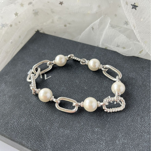 DY   歐美流行珍珠鍊條手鏈，分色時尚手鏈