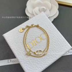 經典款實拍對版迪家D家雙層五角星字母CD手鏈女極簡百搭對標手飾