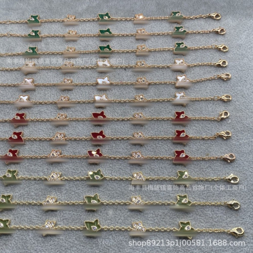 常青藤系列帶鑽五葉手鏈簡約百搭輕奢獨特楓葉設計感 常青藤系列帶鑽五葉手鏈簡約百搭輕奢獨特楓葉設計感