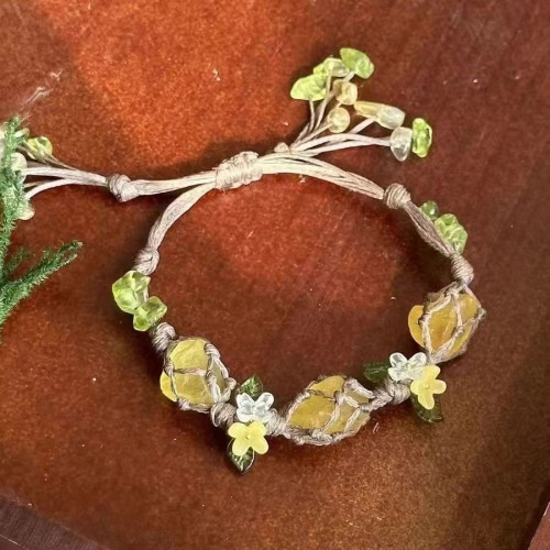 桂花樹與生命力 macrame水晶原石編織手繩 開滿小花的螢石手鏈