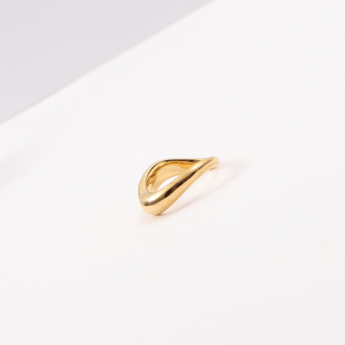 彎曲弧面戒指 鈦鋼電鍍18k金