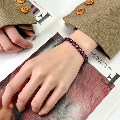 2025華碧珠寶歐美復古仿真剛玉輕奢滿鑽黑金手鏈手飾女主石4mm