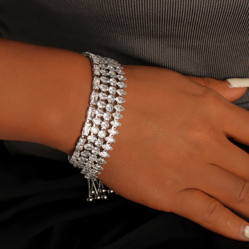 粵飾 輕奢滿鑽自由調節幾何形鋯石手鏈鈦鋼18K金華麗質感曡戴手環