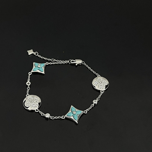 驢家高版本四葉草四花手鏈新款天然天河石白貝母菱形玫瑰金手鏈女 驢家高版本四葉草四花手鏈新款天然天河石白貝母菱形玫瑰金手鏈女