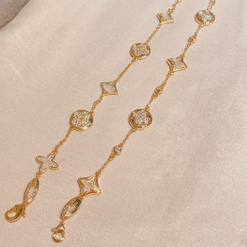 新款驢家V字母手鏈歐美女款輕奢小衆風高級感個性百搭設計手