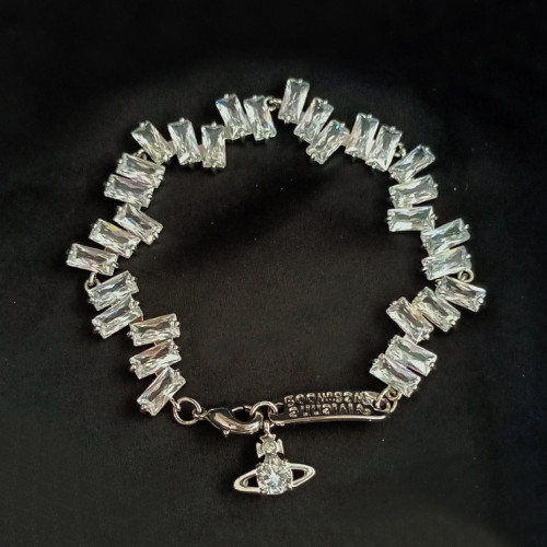 西太後高階方形鋯石手鏈 項鍊 輕奢氣質閃耀聚焦C位款毛衣鏈 西太後高階方形鋯石手鏈 項鍊 輕奢氣質閃耀聚焦C位款毛衣鏈