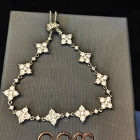 高級感女款精緻四葉草鋯石爆閃曡戴輕奢可調節手鏈女式飾品