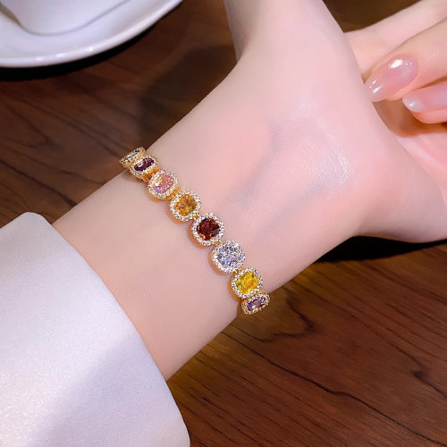 新款高仿多巴胺幾何方糖鋯石閨蜜手飾女輕奢小衆精緻巨好看的手鏈