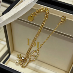 實拍新款高品質字母豬鼻子珍珠手鏈女滿鑽星星手飾女