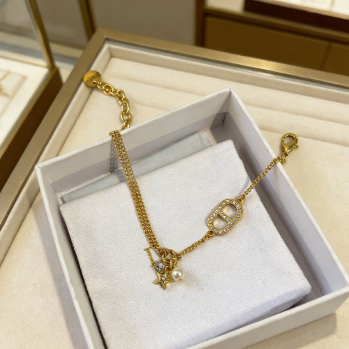 實拍新款高品質字母豬鼻子珍珠手鏈女滿鑽星星手飾女