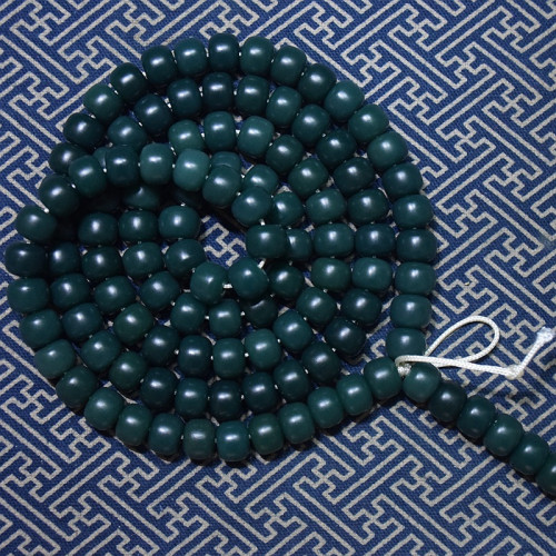 一手 墨綠翡翠綠菩提根 108顆隂皮菩提根桶珠 蘋果珠 一手 墨綠翡翠綠菩提根 108顆隂皮菩提根桶珠 蘋果珠