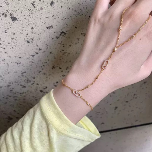 爆款鏤空幾何手背鏈時尚可調節鑲鑽連手指鏈ins簡約高級手鏈 爆款鏤空幾何手背鏈時尚可調節鑲鑽連手指鏈ins簡約高級手鏈