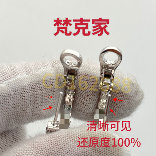 新款頭尾鑽蛇骨耳環925銀小衆歐美爆款18K輕奢百搭耳釘耳飾女