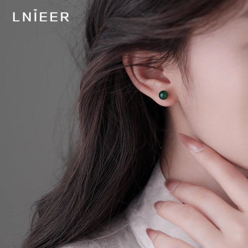 925純銀天然綠瑪瑙養耳洞耳釘新中式高級感翡翠色耳環；