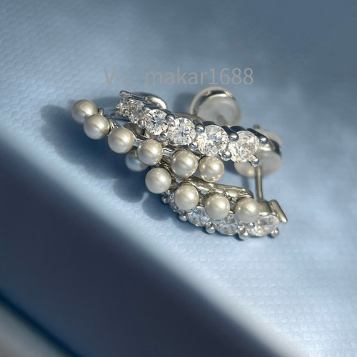 通體925銀 HEFANG何方氣泡珍珠耳釘輕奢感優雅鋯石珍珠耳飾 通體925銀 HEFANG何方氣泡珍珠耳釘輕奢感優雅鋯石珍珠耳飾