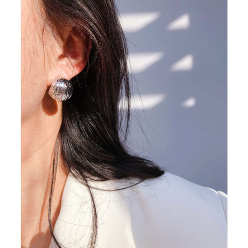 歐美冷淡風褶皺拉絲肌理耳圈小衆半圓C形耳環925銀針潮酷耳飾女98