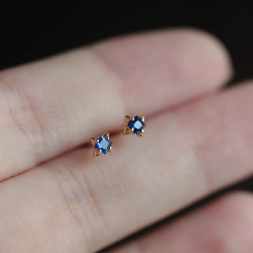 藍色星星 925純銀鍍14k金仿藍寶石耳釘 養耳洞迷你小巧隱形日系女