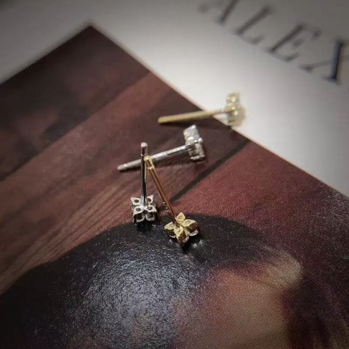 925純銀爆閃迷你四葉草耳釘女款簡約小清新氣質小巧小花新款耳飾