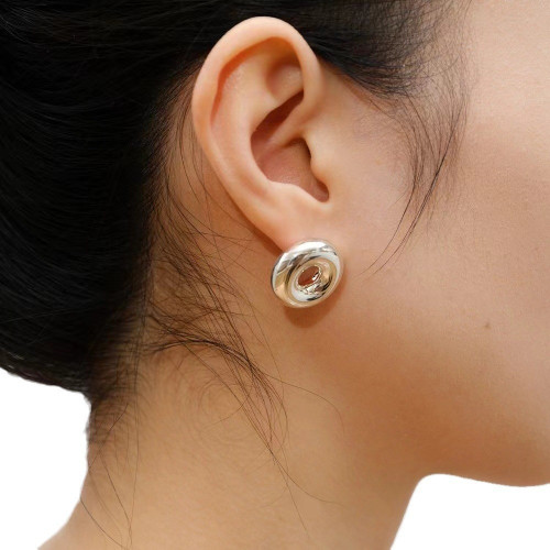 甜甜圈鏤空耳釘小衆設計氣質百搭耳環復古輕奢高級感925銀針耳飾