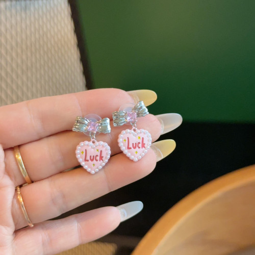 幸運字母粉色愛心超閃鋯石蝴蝶結耳環 名媛範925銀針耳飾甜心珍珠