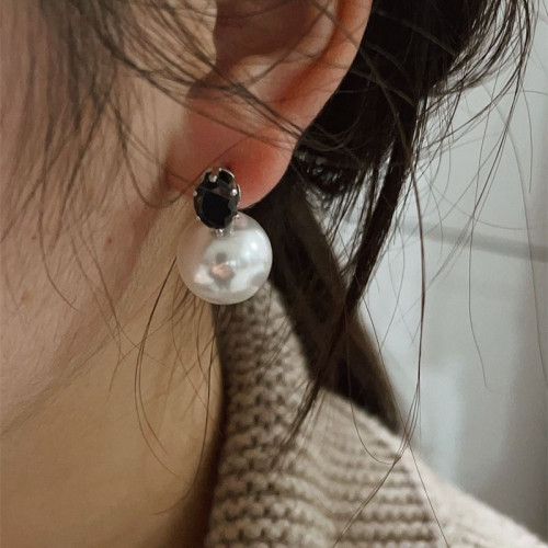 黑色鋯石珍珠耳飾輕奢復古精緻CHIC風氣質耳釘925銀秋冬法式耳環 黑色鋯石珍珠耳飾輕奢復古精緻CHIC風氣質耳釘925銀秋冬法式耳環