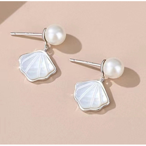 扇形一貝子耳釘女925純銀小裙子貝母耳環法式小香風貝珠耳飾