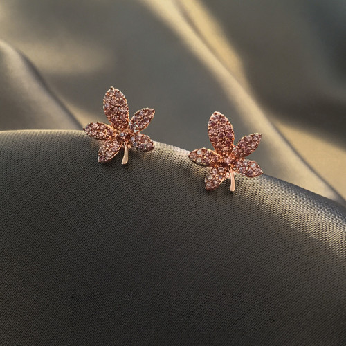 楓葉耳釘簡約冷淡風925純銀針耳飾女氣質耳環2026新款潮流earring 楓葉耳釘簡約冷淡風925純銀針耳飾女氣質耳環2026新款潮流earring