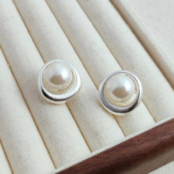 復古氣質珍珠耳釘女小衆設計手工拉絲925銀針耳環輕奢高級感耳飾