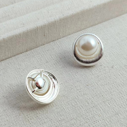 復古氣質珍珠耳釘女小衆設計手工拉絲925銀針耳環輕奢高級感耳飾 復古氣質珍珠耳釘女小衆設計手工拉絲925銀針耳環輕奢高級感耳飾