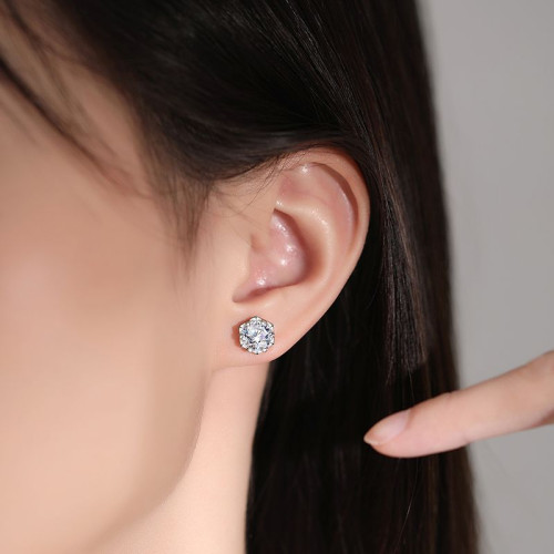 925純銀1克拉莫桑鑽耳釘女簡約經典六爪輕奢純銀仿真鑽石耳飾
