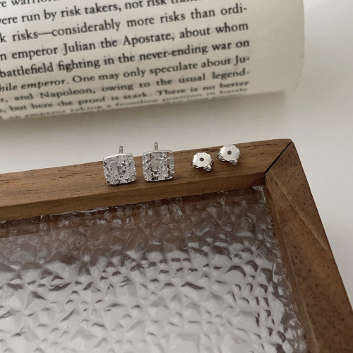 韓國925純銀亮片小方塊碎碎冰耳釘女高級感小衆耳飾簡約個性耳環