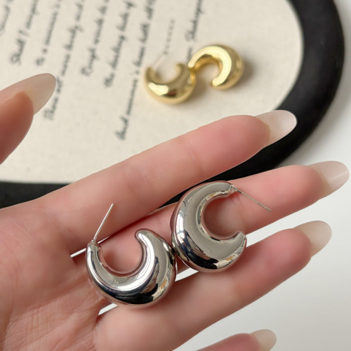925銀針亮面C形耳環輕奢耳飾小衆設計ins風日常通勤百搭款顯臉小 925銀針亮面C形耳環輕奢耳飾小衆設計ins風日常通勤百搭款顯臉小
