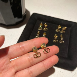 法式秋冬華倫家V字母耳釘女925銀針簡約氣質抖音爆款耳環耳飾