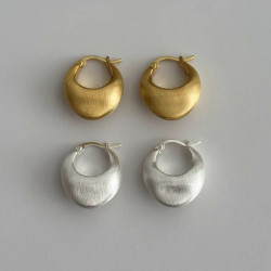 小衆設計肌理感復古拉絲耳環輕奢高級感陶罐耳飾925銀針耳圈