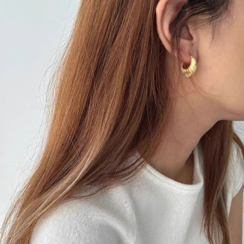 小衆設計肌理感復古拉絲耳環輕奢高級感陶罐耳飾925銀針耳圈