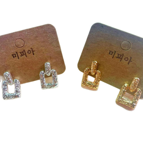 金屬耳環女2025年爆款925銀耳釘小衆設計簡約氣質耳飾個性風潮