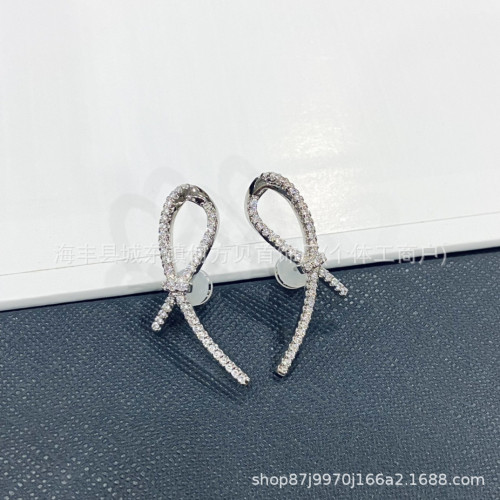 HEFANG何方愛心絲帶蝴蝶結初雪冰晶耳環純銀925純銀婚禮系列飄帶