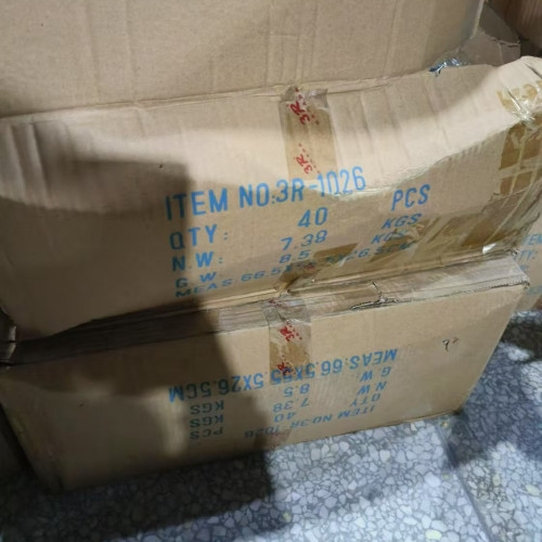 3R-1026車用汽車手機支架矽膠玻璃吸盤導航座多功能通用車用手機 3R-1026車用汽車手機支架矽膠玻璃吸盤導航座多功能通用車用手機