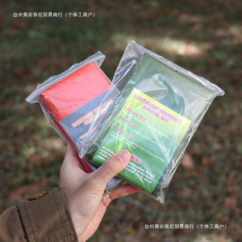 應急睡袋求生PE鋁膜 戶外保溫急救反光帳篷 防髒防潮墊卷尼無其他