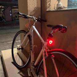 新款山地自行車夜行尾燈愛心爆閃可愛裝飾信號燈公路車騎行警示燈