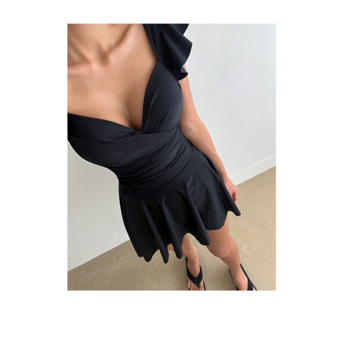 泳衣女夏高級感2024新款連體裙式保守遮肚顯瘦鋼托聚攏泡溫泉泳裝