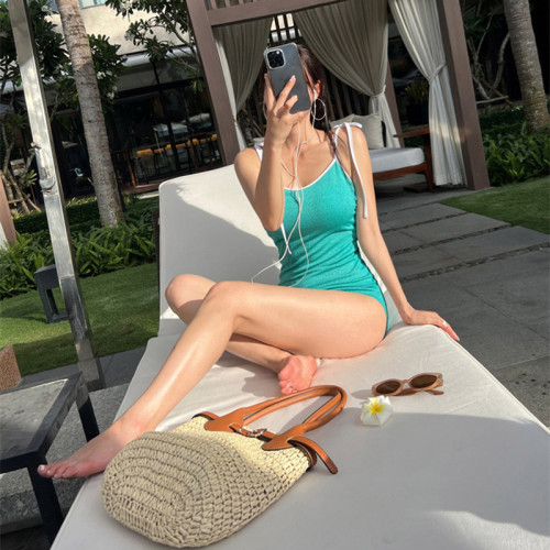 3色韓國2024新款溫泉簡約時尚大氣性感純色露背連體泳衣女