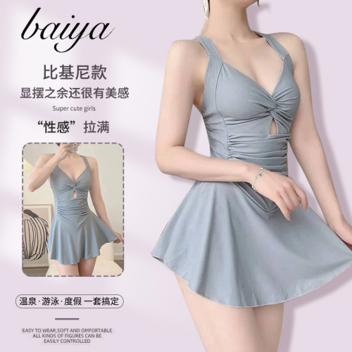 連體泳衣新款女士時尚性感顯瘦聚攏遊泳衣純欲露背泡溫泉度假泳裝