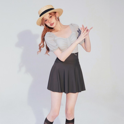 2022新款性感露背遮肚顯瘦復古拼色簡約時尚連體裙式泳衣女兩件套