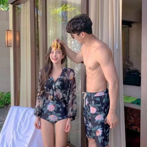 情侶泳衣女韓國泳裝碎花連體法式復古性感露背高腰bikini泳褲男