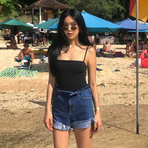 泰國新款泳衣女性感小吊帶顯瘦 簡單黑色泳裝露背性冷淡風