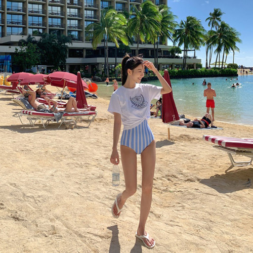 銷售韓國新款泳裝性感露背遮肚顯瘦時尚條紋學生連體泳衣女
