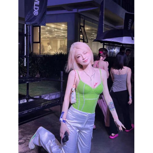 泳衣女2024新款爆款高級感吊帶辣妹風性感露背顯瘦連體泡溫泉泳裝