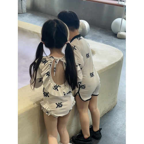 韓國兒童泳衣男女寶寶防曬速乾字母遊泳衣長袖連體休閒洋氣遊泳裝