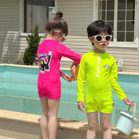 兒童卡通亮色連體泳衣2026夏季新款女童男寶中小童長袖防曬遊泳衣